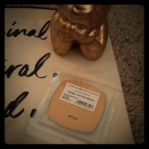 BareMinerals Ready Foundation- Gold Medium R270-